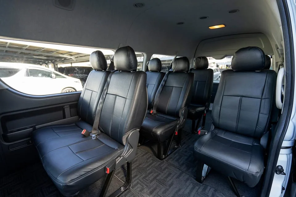 Private transfer HND airport to Tokyo hotel service — licensed vehicle door-to-door arrival